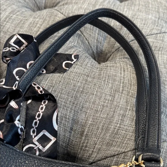 Coach Andy Black Pebbled Leather Carriage Logo Tote - Picture 16 of 17